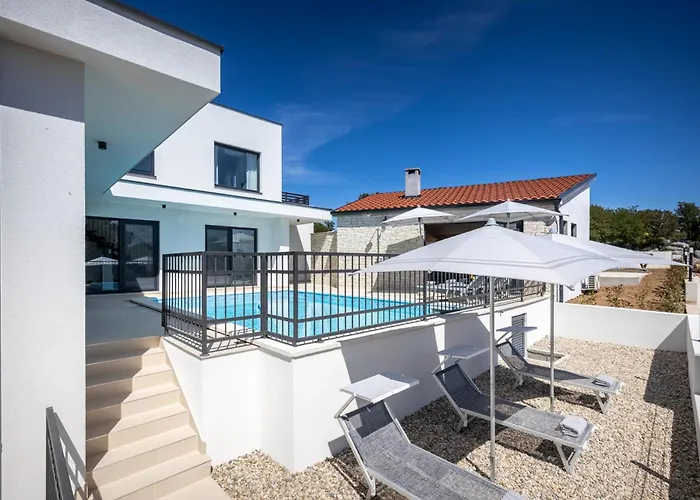Loto Zadarvillas וילה *
