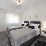 Loto Zadarvillas * Posedarje