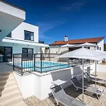 Loto Zadarvillas Villa *