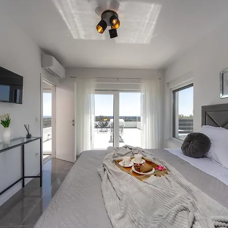 Loto Zadarvillas Βίλα Posedarje